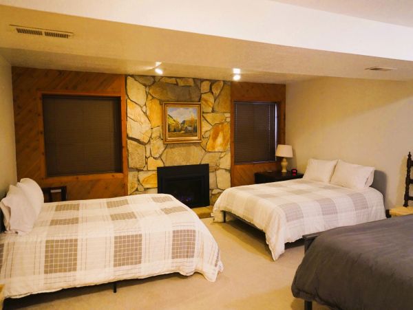 Mountain Views Park City Vacation Home Sleeps Sixteen Guests