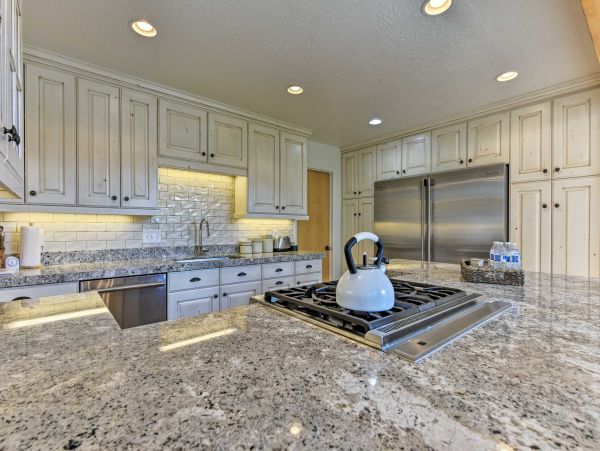 Mountain Views Park City Vacation Home Sleeps Sixteen Guests