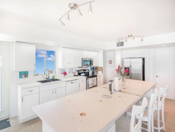 Luxury Exuma Beachfront Villa Rental with Private Pool