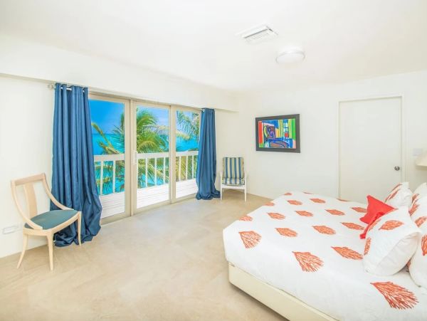 Luxury Exuma Beachfront Villa Rental with Private Pool