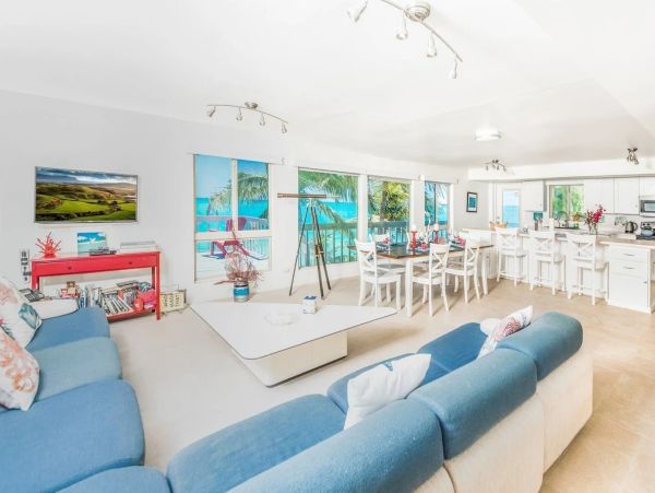 Luxury Exuma Beachfront Villa Rental with Private Pool