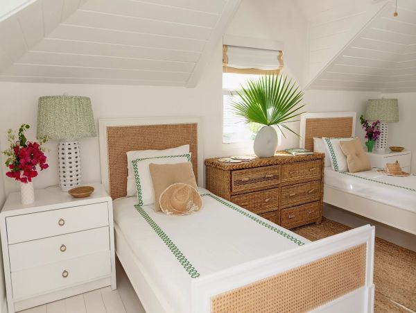 Beachfront Six Bedroom Vacation Rental in the Bahamas