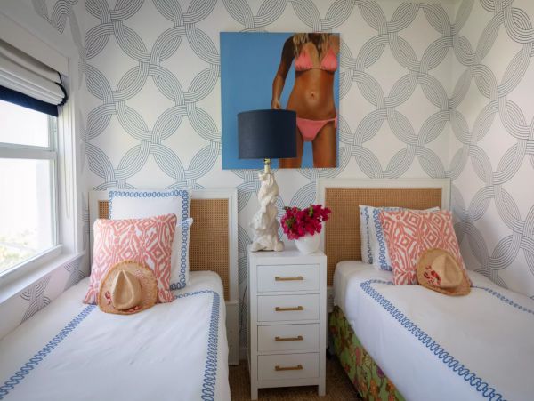 Beachfront Six Bedroom Vacation Rental in the Bahamas