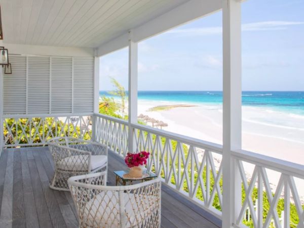 Beachfront Six Bedroom Vacation Rental in the Bahamas