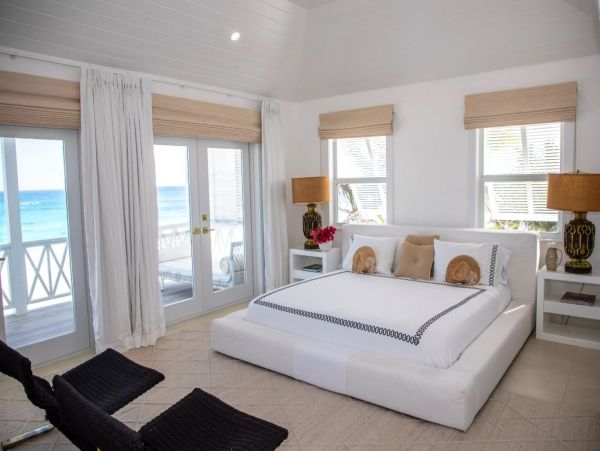 Beachfront Six Bedroom Vacation Rental in the Bahamas