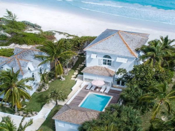Beachfront Six Bedroom Vacation Rental in the Bahamas