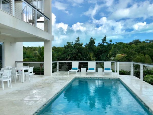 Turks and Caicos Vacation Home Six Bedroom Walk to Beach