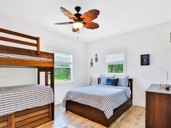 Luxury 4 Bedroom Estate with Private Pool in Port Rickey