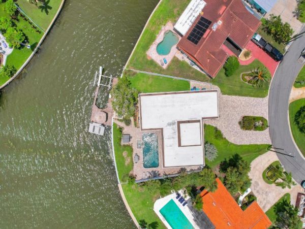 Water Front Largo FL Vacation Home Five Bedroom
