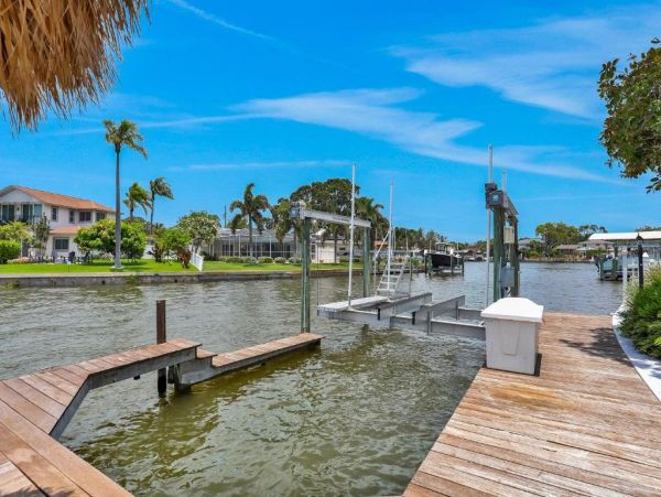 Water Front Largo FL Vacation Home Five Bedroom