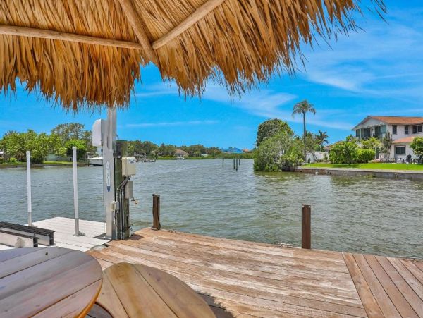 Water Front Largo FL Vacation Home Five Bedroom
