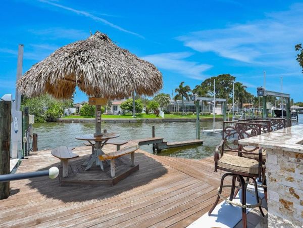 Water Front Largo FL Vacation Home Five Bedroom