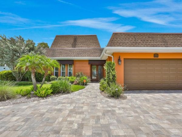 Water Front Largo FL Vacation Home Five Bedroom