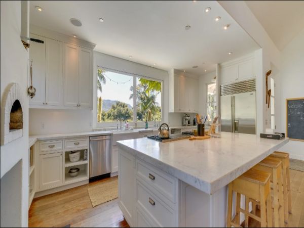 Carpinteria wonderful home with four bedrooms and pool