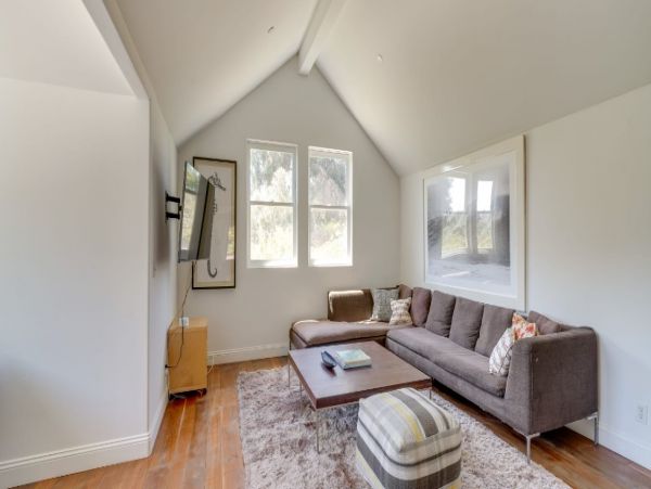 Carpinteria wonderful home with four bedrooms and pool