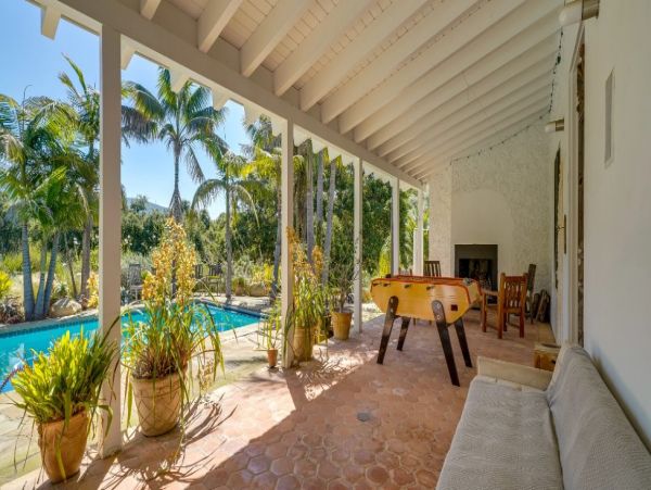Carpinteria wonderful home with four bedrooms and pool