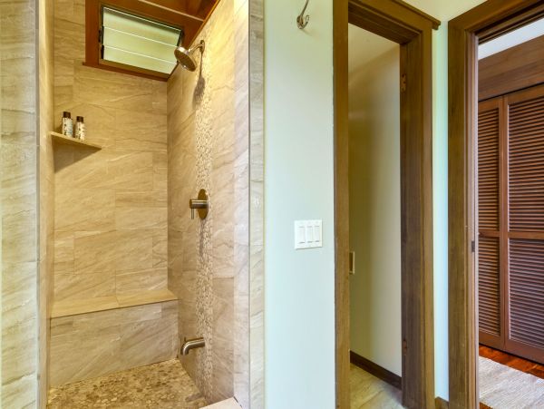 Kailua-Kona Vacation Home One Bedroom On Beach