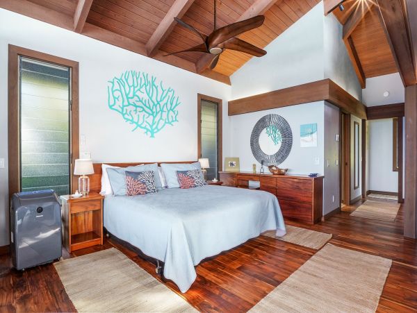 Kailua-Kona Vacation Home One Bedroom On Beach