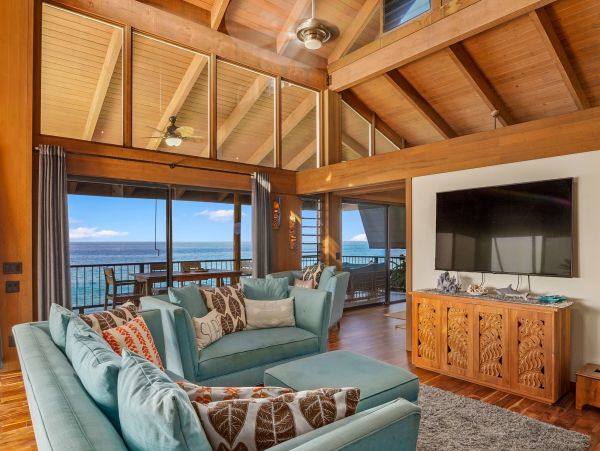 Kailua-Kona Vacation Home One Bedroom On Beach
