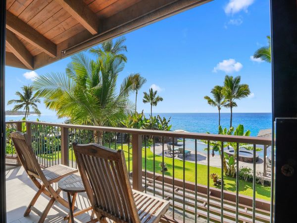 Kailua-Kona Vacation Home One Bedroom On Beach