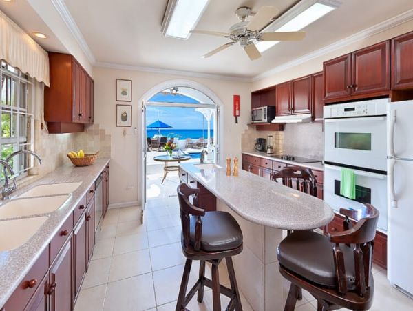 Beachfront Vacation Villa with 4 Bedroom & Stunning Views
