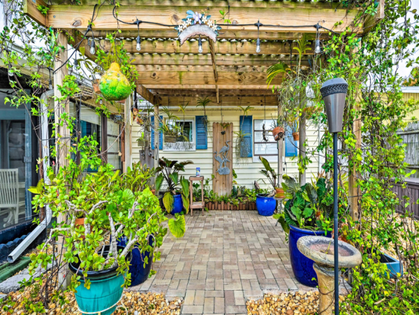 Waterfront Vacation Rental with 3 Bedrooms in Hudson
