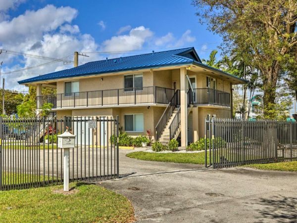 Palmetto Bay Vacation Condo Two Bedroom