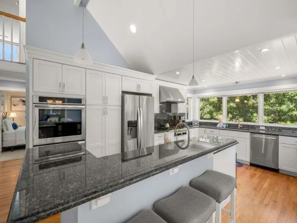Family & Dog Friendly North Chatham Vacation Rental - Cape Cod Home Near Pleasant Bay