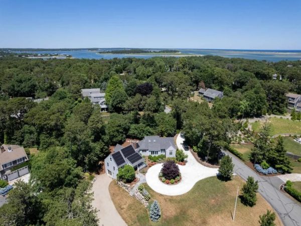 Family & Dog Friendly North Chatham Vacation Rental - Cape Cod Home Near Pleasant Bay