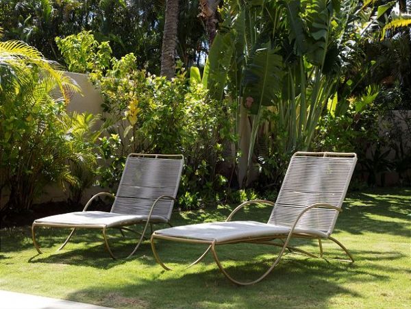 Honolulu Vacation Home Four Bedroom Walk to Beach