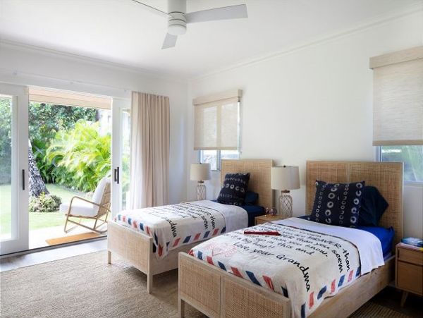 Honolulu Vacation Home Four Bedroom Walk to Beach