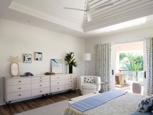 Honolulu Vacation Home Four Bedroom Walk to Beach