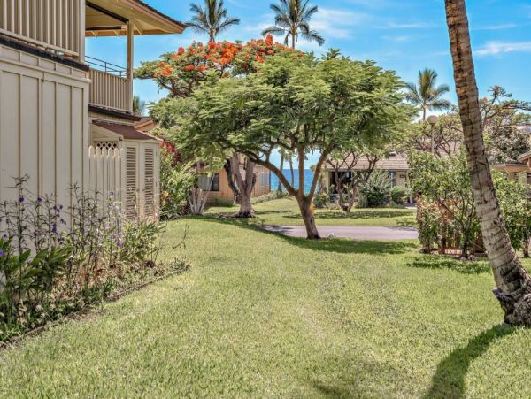 Lahaina Vacation Condo Two Bedroom Water Views