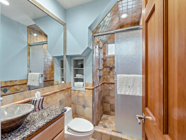 Lahaina Vacation Condo Two Bedroom Water Views