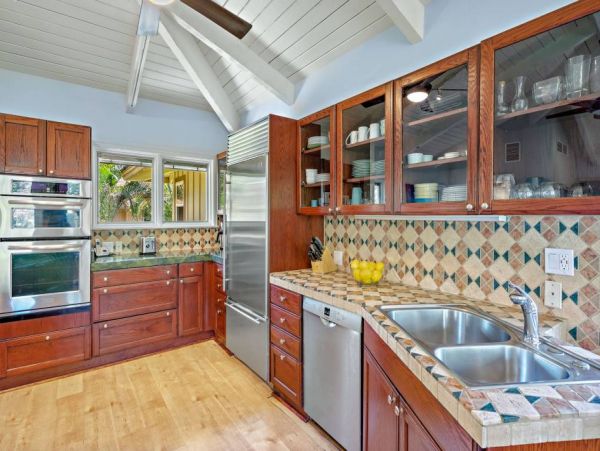 Lahaina Vacation Condo Two Bedroom Water Views
