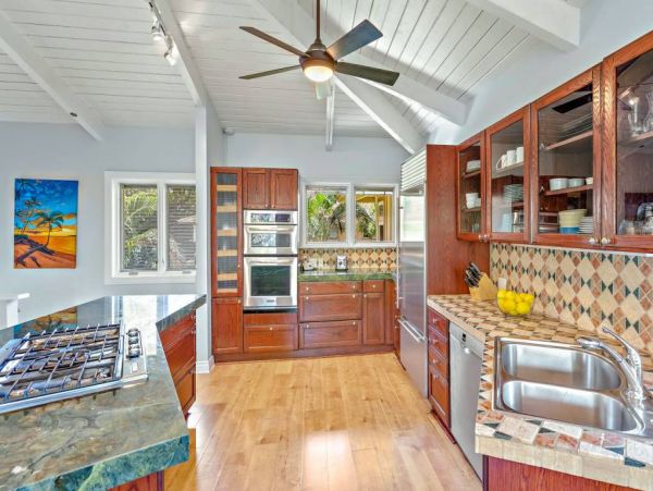 Lahaina Vacation Condo Two Bedroom Water Views