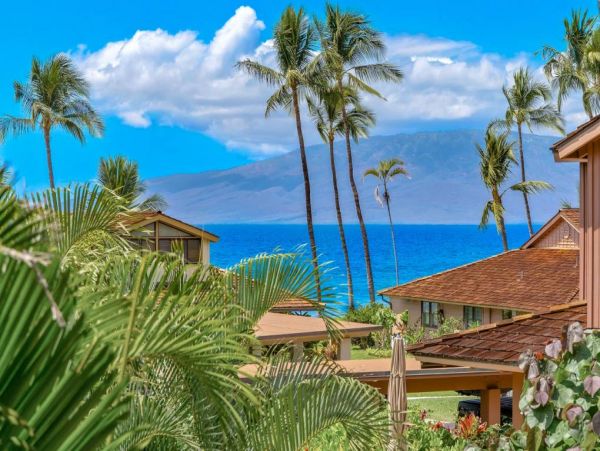 Lahaina Vacation Condo Two Bedroom Water Views