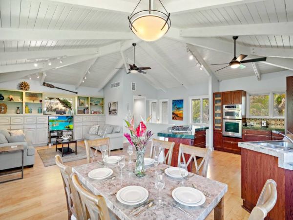 Lahaina Vacation Condo Two Bedroom Water Views
