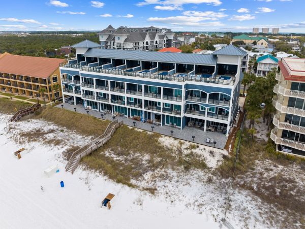 Destin Beachfront Six Bedroom Vacation Rental