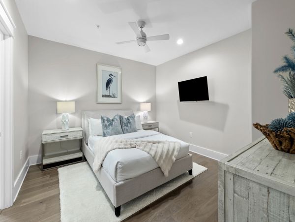 Destin Beachfront Six Bedroom Vacation Rental