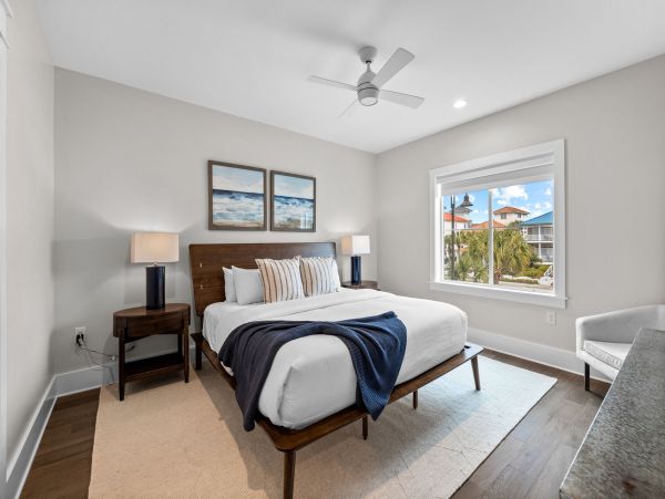 Destin Beachfront Six Bedroom Vacation Rental
