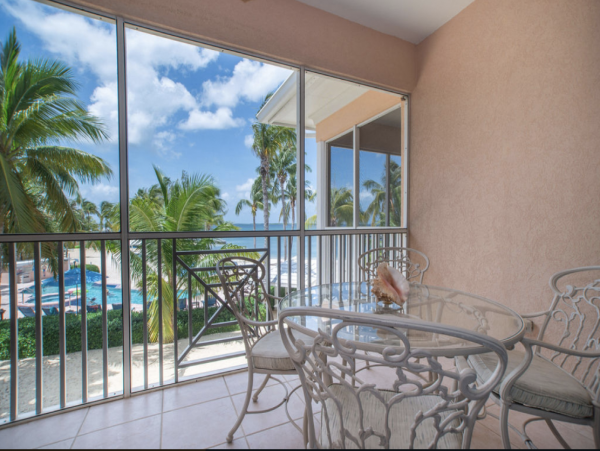 Oceanfront Private Escape Exceptional Beach Getaway.