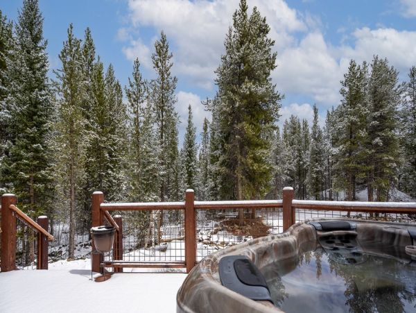Breckenridge Four Bedroom Vacation Rental Shuttle to Ski Area