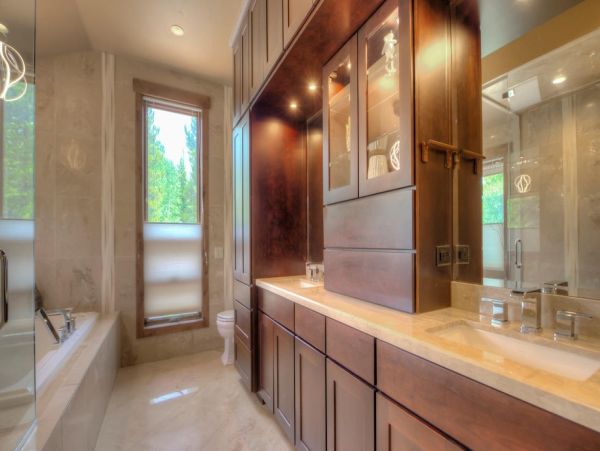 Breckenridge Four Bedroom Vacation Rental Shuttle to Ski Area