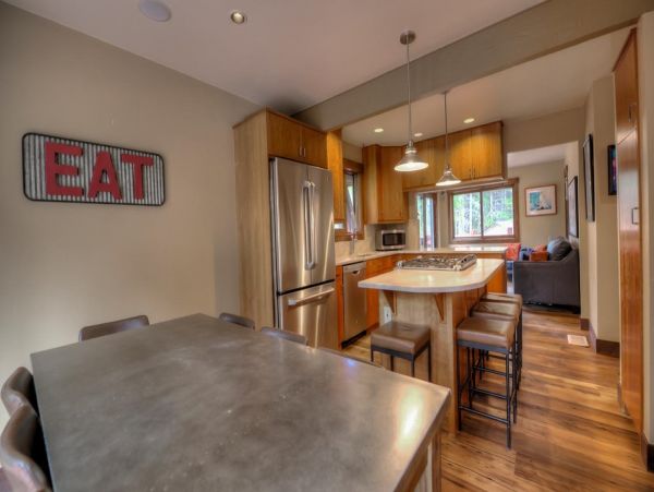 Breckenridge Four Bedroom Vacation Rental Shuttle to Ski Area