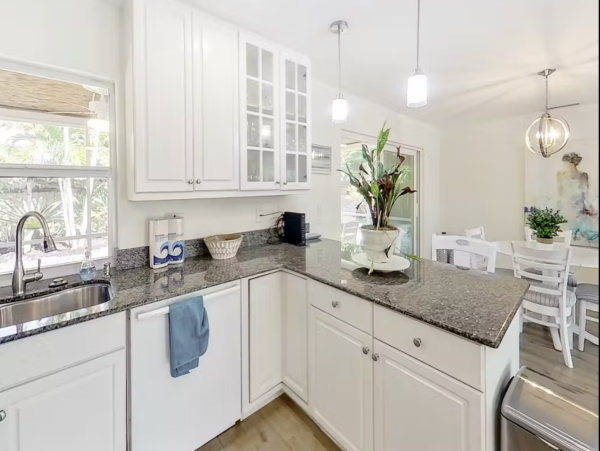 Naples Three bedroom Cottage Vacation Delight