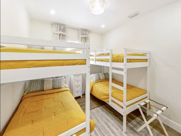 Naples Three bedroom Cottage Vacation Delight