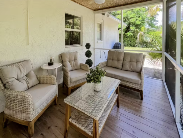 Naples Three bedroom Cottage Vacation Delight