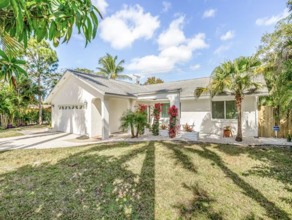 Naples Three bedroom Cottage Vacation Delight