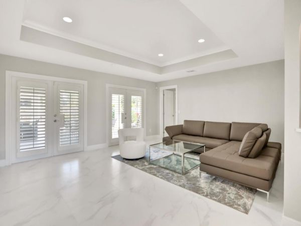 Naples 4 Bedroom Vacation Home with Private Pool & Spa